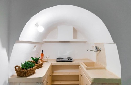 Latiano House | THE TRULLO OF THE WHITE OLIVE TREE
