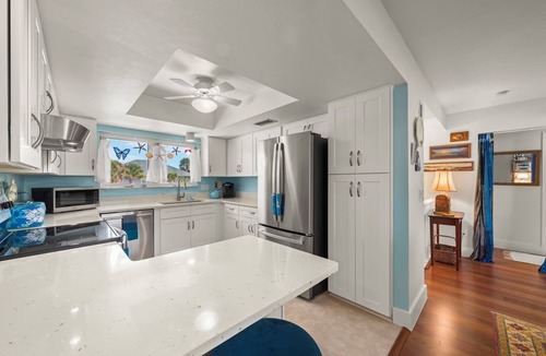East Rocks House | The Turtle Nest: Charming Pool Home in East Rocks!