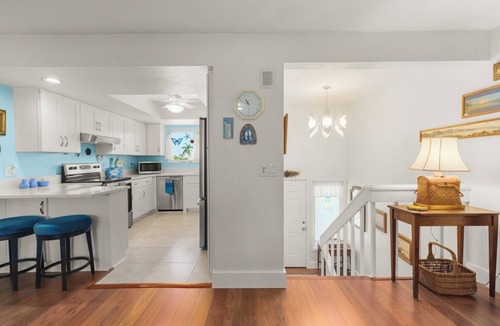 East Rocks House | The Turtle Nest: Charming Pool Home in East Rocks!