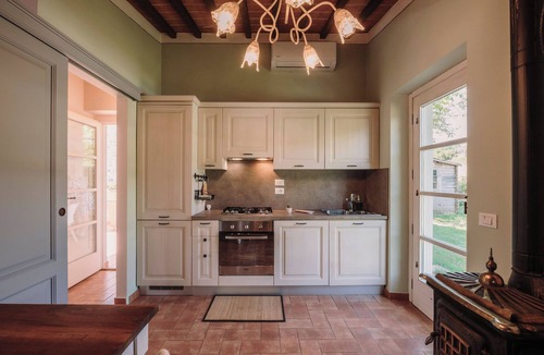 Montevarchi Villa | The Tuscan Barn