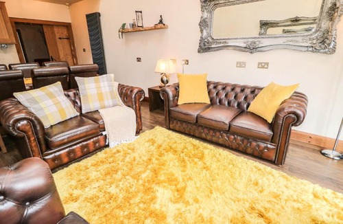 Lisnagunogue Apartment | The Upper Room