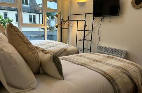 Shacklewell House | The Urban Retreat 4bdr sleep 14