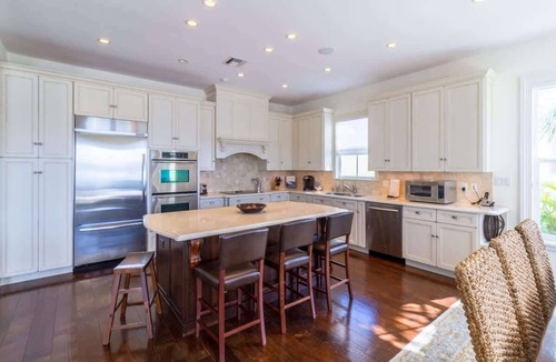 Marathon House | The Vaca House