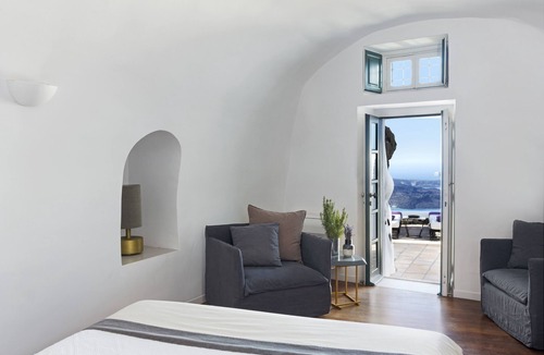 Imerovigli Hotel | The Vasilicos