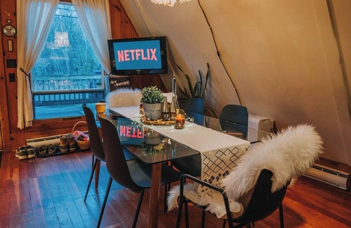 Stratton and Bromley Ski Areas Cabin | The Vermont A-Frame Mountain Retreat