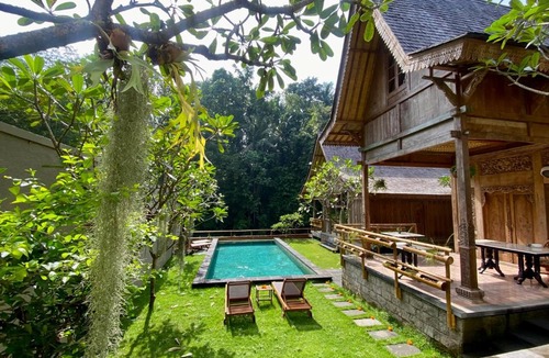 Kediri Hotel | The Villa Lululu