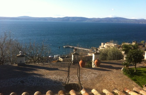 Lake Bracciano Cottage | The Villa of Augustus with a prestigious view of Lake Bracciano, 30 km from Rome