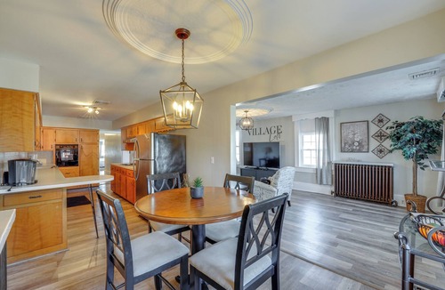 New London Condo | ‘The Village Loft’ ~ Boutique Dtwn New London Stay