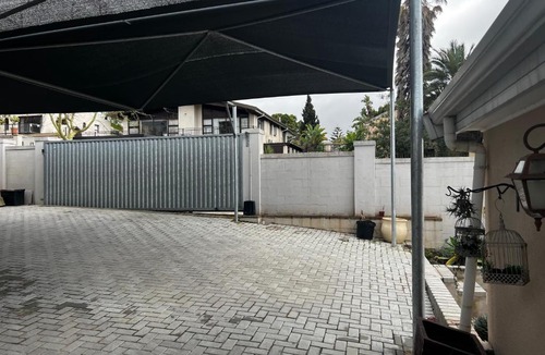 Bellville Apartment | the Vine