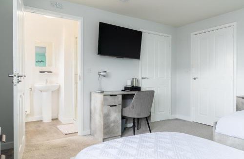 Upton Hotel | The Voyager