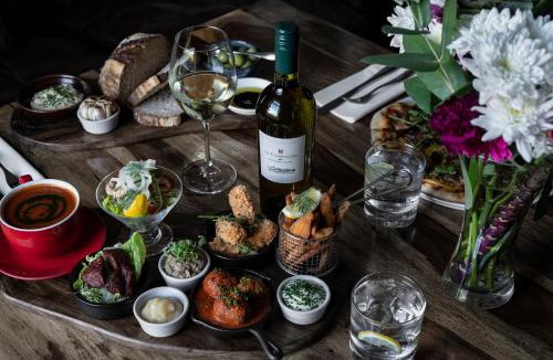 Blisworth Hotel | The Walnut Tree Inn