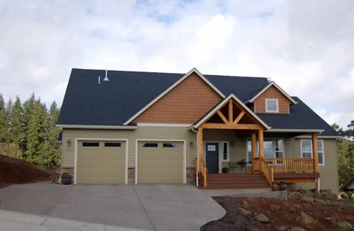 Corvallis Apartment | The Wanderer- a quiet retreat