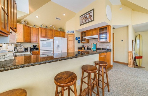 Colington House | The Watch Tower - KDH MP 6.5, Ocean View, 12 Yds to Beach, Pool, Hot Tub, Tiki Bar, Flex Stays