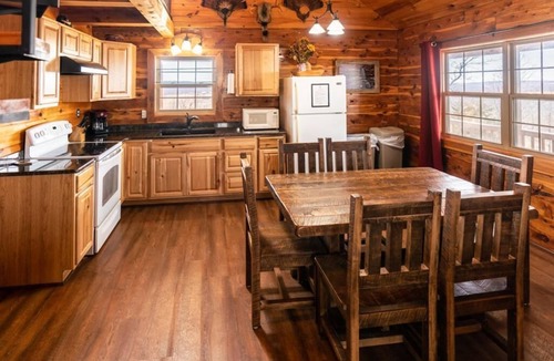 Ponca Condo | The Waterfall Cabin w/Incredible Sunset View