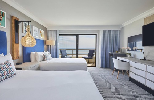 Huntington Beach Resort | The Waterfront Beach Resort, A Hilton Hotel