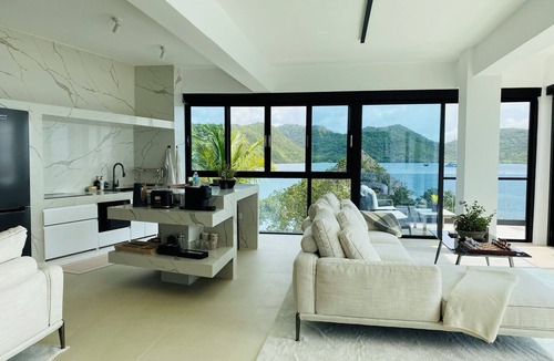 Busuanga House | The Waterfront Studio