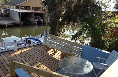 South Waterfront Park House | The Waters Edge 2/1 with Boat Dock in back yard