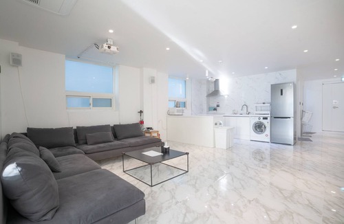 Millak-tong House | The Wave Pension