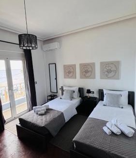 Patras Apartment | The Waves Studio