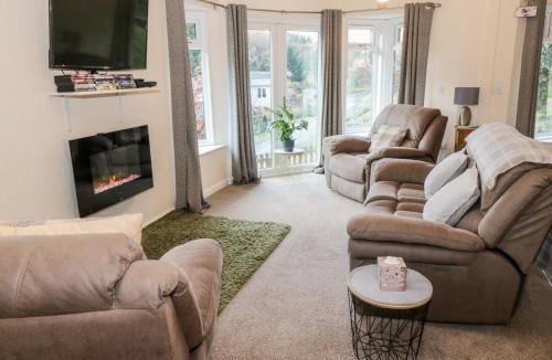 Dollar House | The Wee Lodge