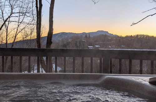 Seven Devils Cabin | THE WEEKENDER: A Boutique Mountain Retreat