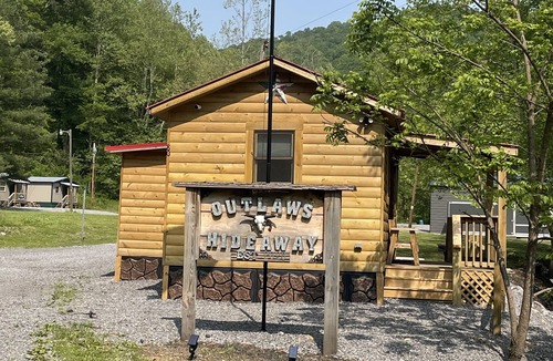 Northfork Cabin | The West Virginia Way, Outlaws Hideaway, Cabin 1