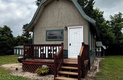 Eminence House | The Western