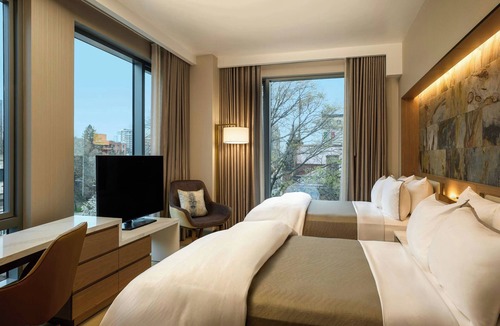 Queens Hotel | The Westin Flushing Laguardia Airport