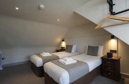 Oban Hotel | The Whisky Vaults