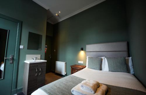Oban Hotel | The Whisky Vaults