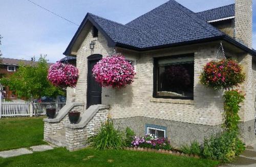 Jasper Bed & Breakfast | The White Brick Inn
