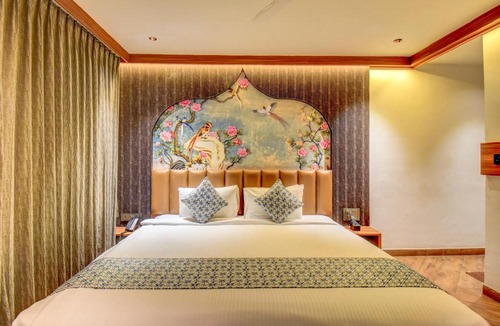 Mysore Hotel | The White Castle Hotel