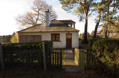Elgin Cottage | The White Cottage