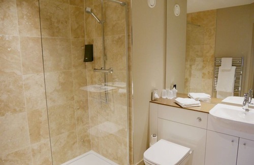 Swindon Hotel | The White Hart