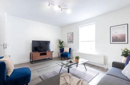 Reading Apartment | The White House By Select SA