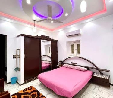 Aswan Hotel | The white House