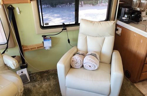 Tubac House | The White House RV, A UNIQUE RENTAL IN THE HEART OF TUBAC VILLAGE, AZ