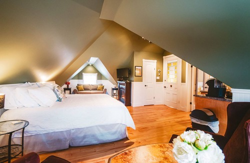 Whitewater Region House | The Whitewater Inn