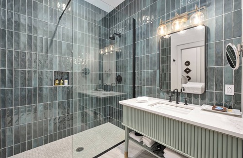 Cullman Hotel | The Wilderness Suite | 5 Minutes from I65 | In the heart of Cullman