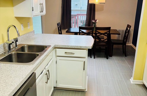 Williamsburg House | The Williamsburg Haven