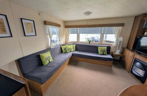 Eyemouth House | The Willow Caravan Cliff Top Coastal Retreat at Eyemouth Holiday Park Sleeps 6 Near Beach