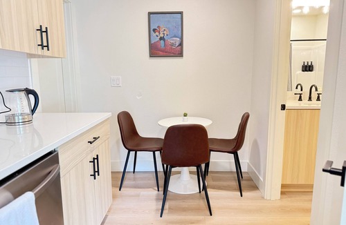Vancouver Apartment | The Willow Stay