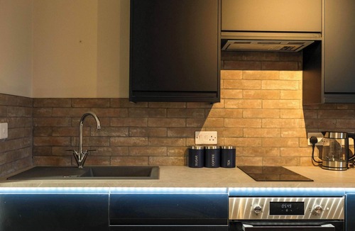 Bradley Stoke Apartment | The Willow - Studio 24