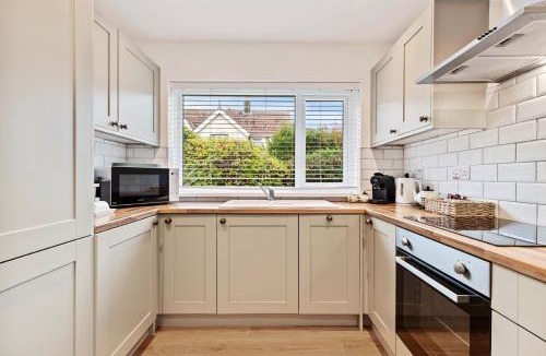 Oxwich House | The Willows