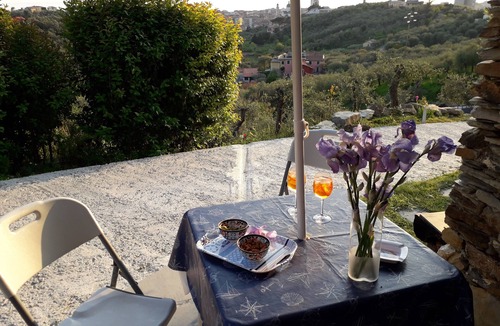 Rezza House | The Wind Rose, 2km from the sea