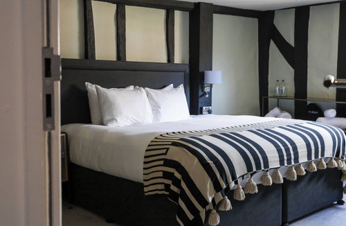Hollingbourne Hotel | The Windmill