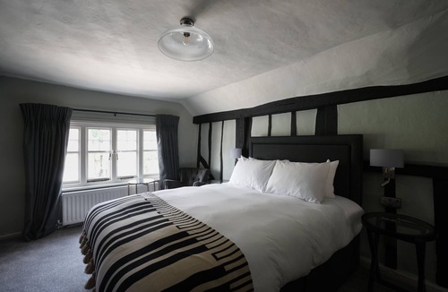 Hollingbourne Hotel | The Windmill