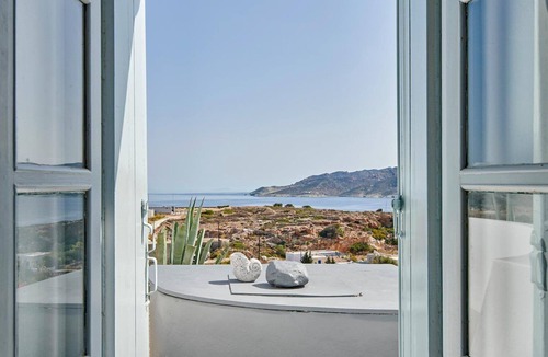 Psathi Apartment | The Windmill Kimolos