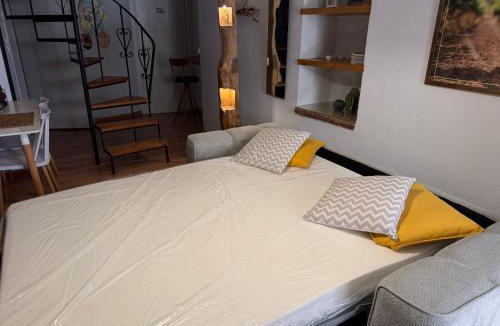 Chios Town Apartment | The Wine House