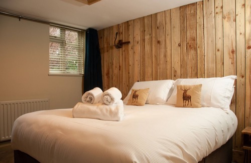 Lingfield Hotel | The Wiremill